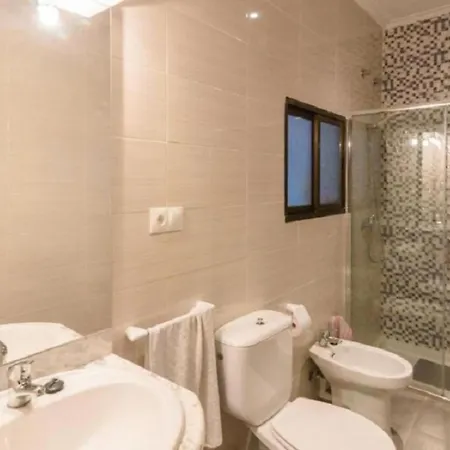 Holiday home Residencial Barquero Pernia