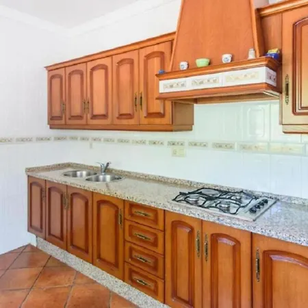 Holiday home Residencial Barquero Pernia *