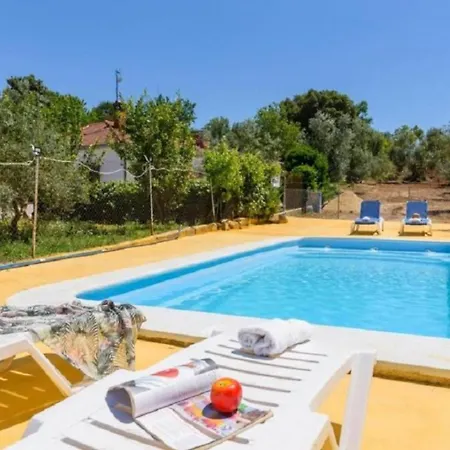 Residencial Barquero Pernia Holiday home